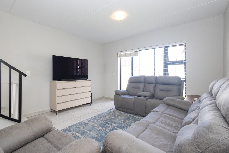 To Let 2 Bedroom Property for Rent in Stonewood Security Estate Western Cape